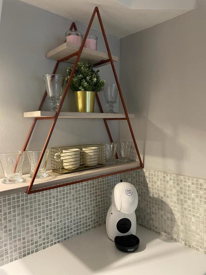 Cute Apartment For Young Travellers Riga Buitenkant foto
