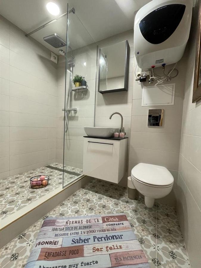 Cute Apartment For Young Travellers Riga Buitenkant foto